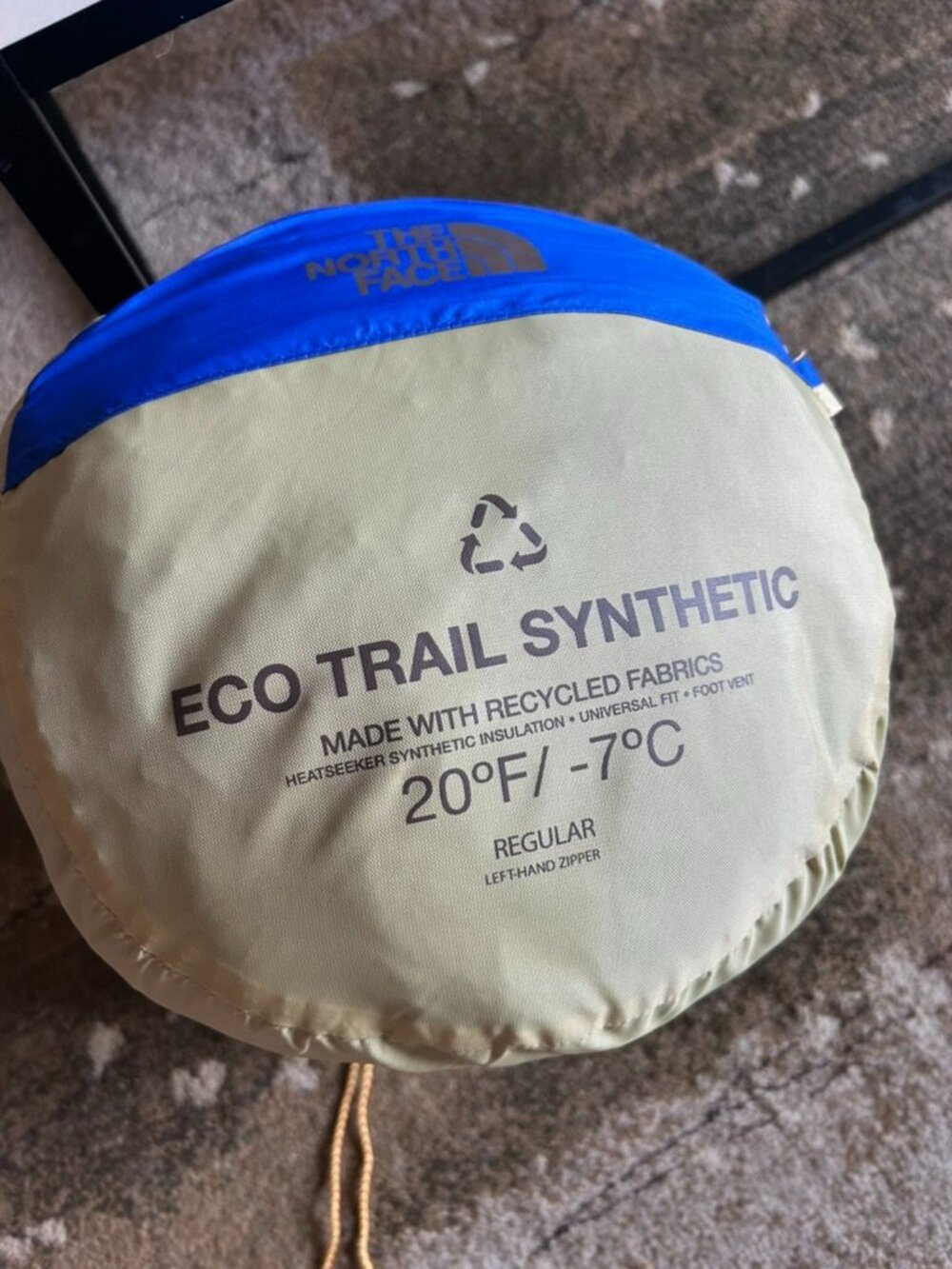 The North Face Eco Trail Synthetic 20°F Sleeping Bag Regular Left-Hand Zip Blue